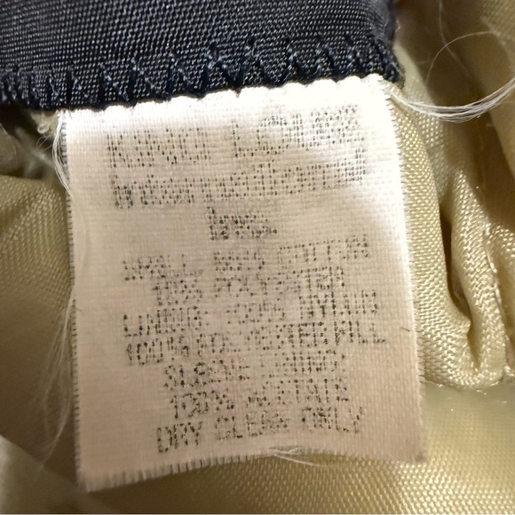 Vintage Tan and Brown Corduroy Bomber Jacket with Retro Style - Picture 8 of 8